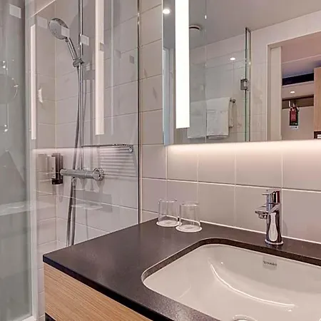 Hotel Intercityhotel Berlin Airport Ber Terminal 1 & 2