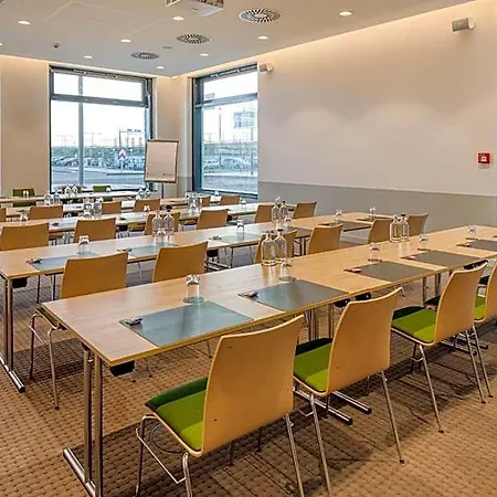 Intercityhotel Berlin Airport Ber Terminal 1 & 2 Отель